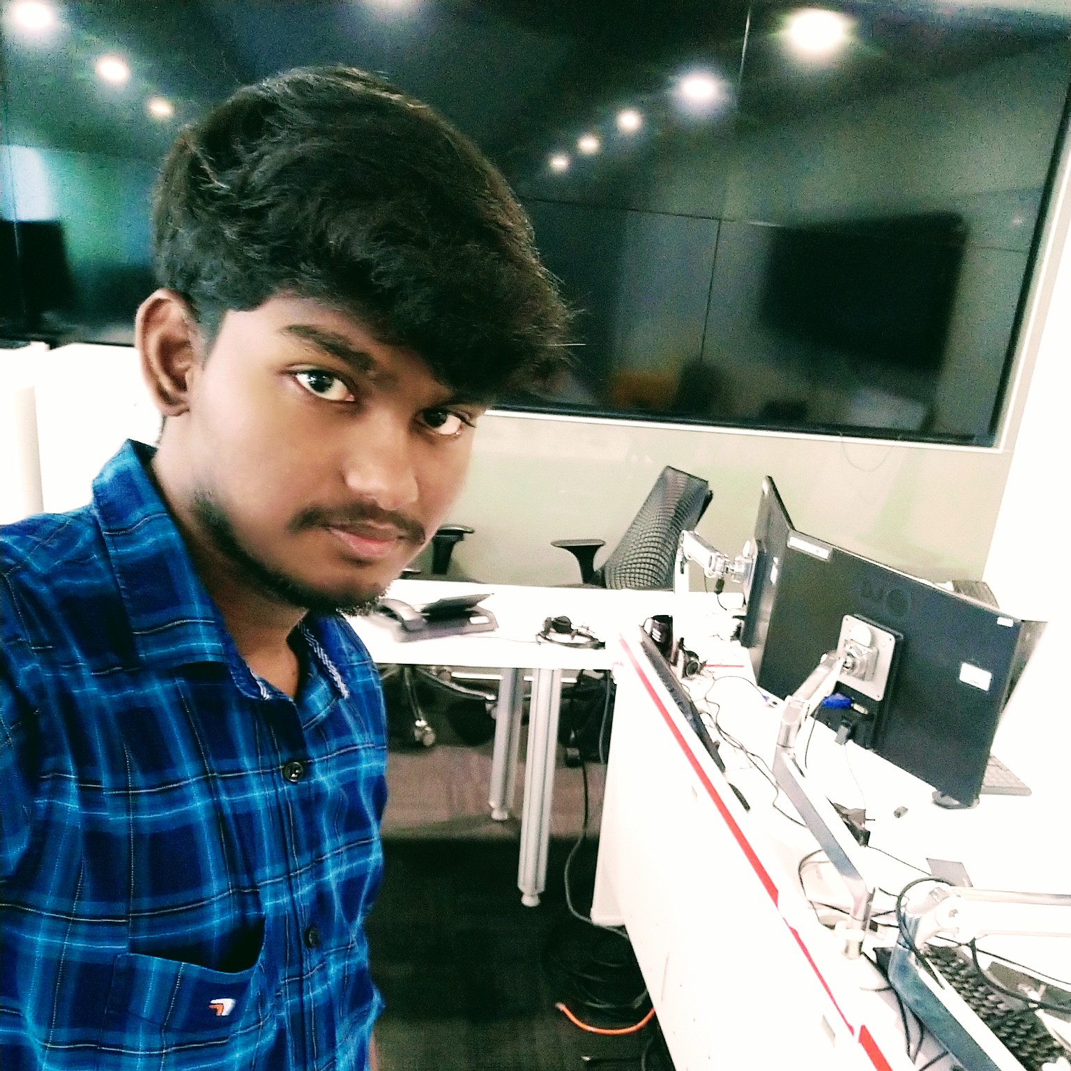 Sakthivel Aruljothi's user avatar