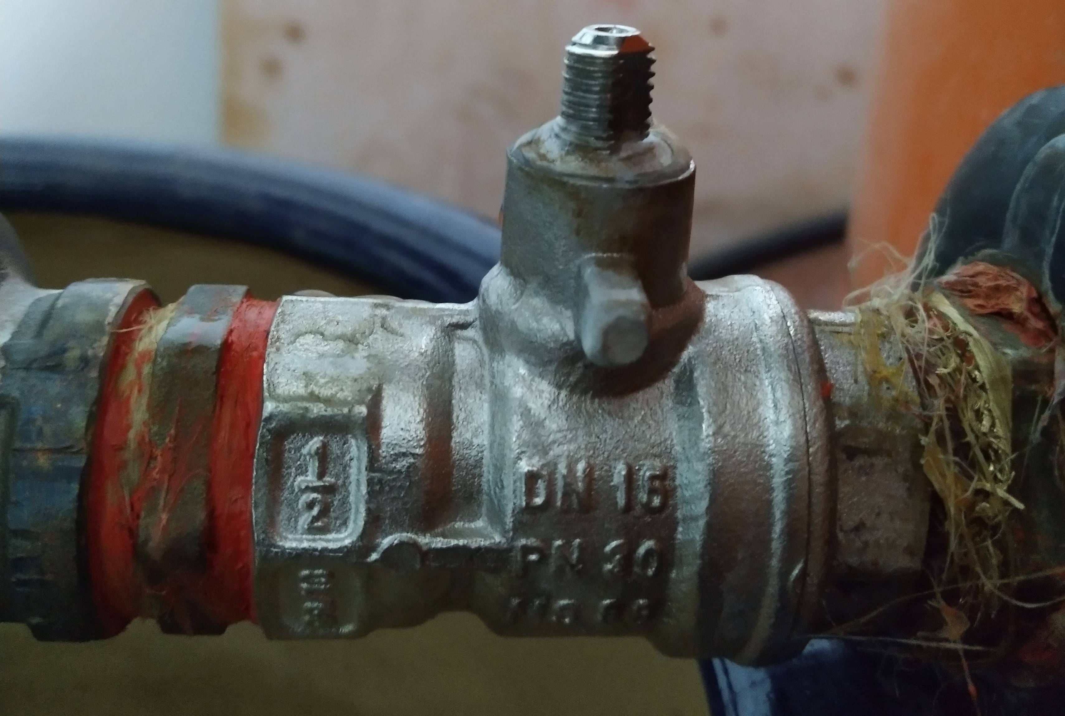 Leaking ball valve