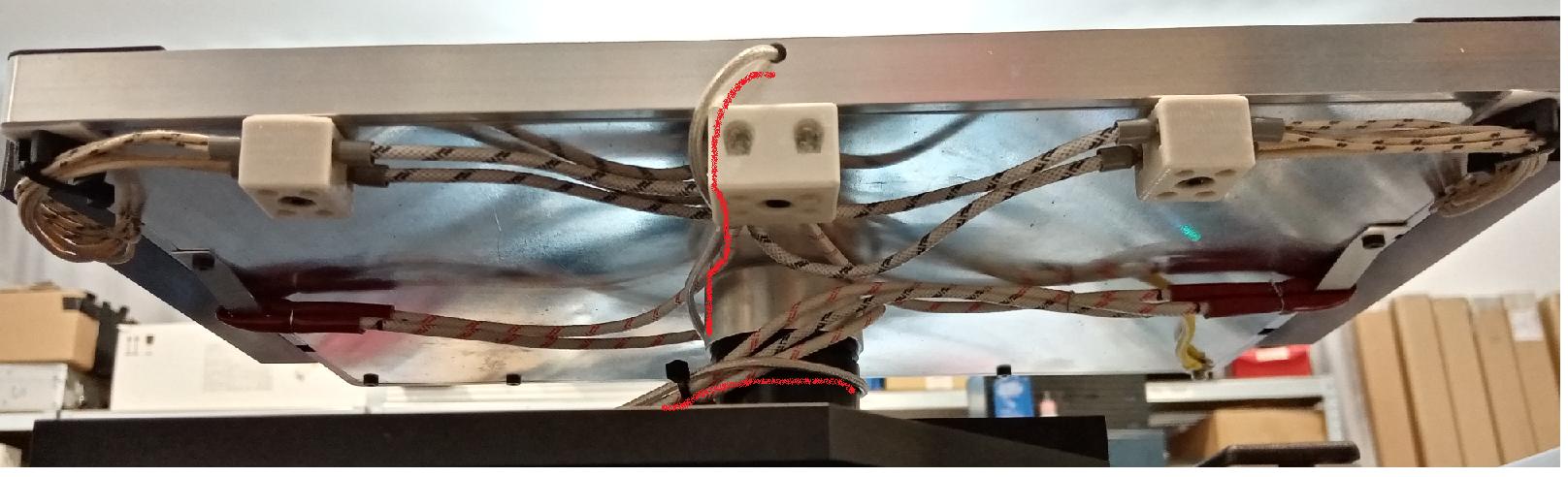 AC mains wires with PT100/1000 mores mixed up