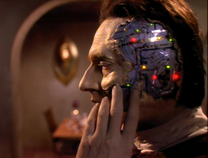 Data's face, damaged